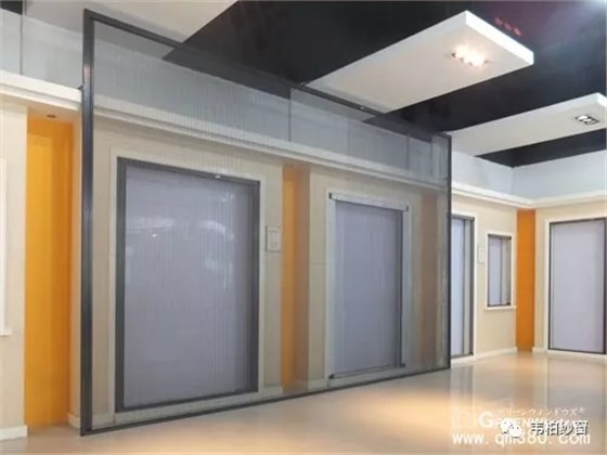 無(wú)軌紗門(mén)