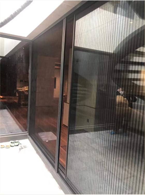 隱形紗窗門(mén)