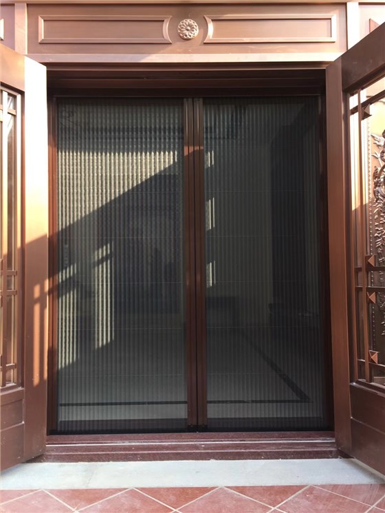 無(wú)軌紗門(mén)