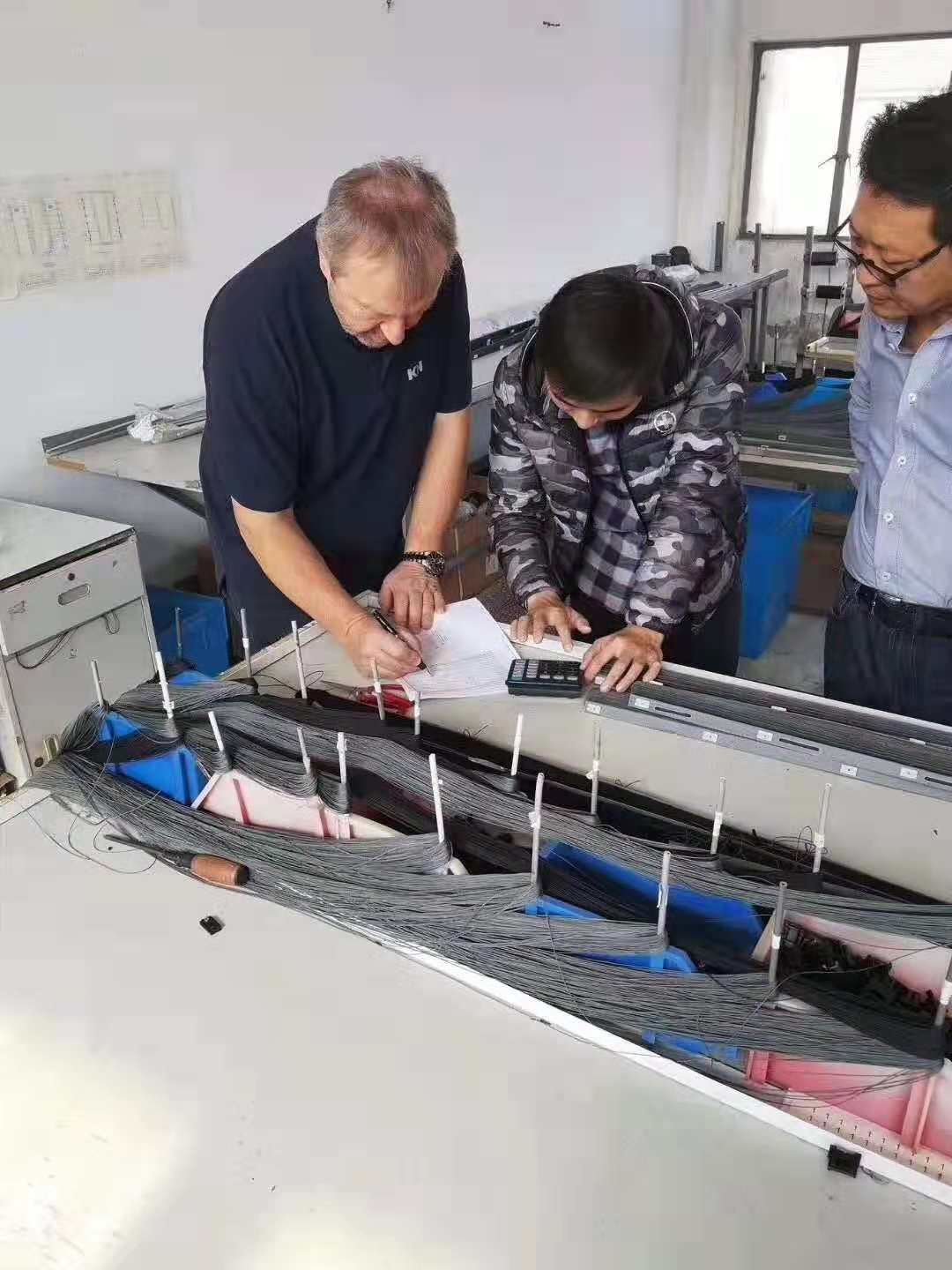 韋柏紗窗設(shè)計(jì)師指導(dǎo)